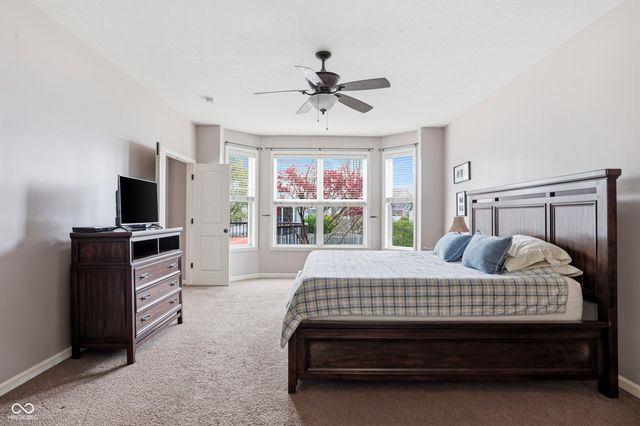 6093 Mountain Hawk Drive, Zionsville, IN 46077
