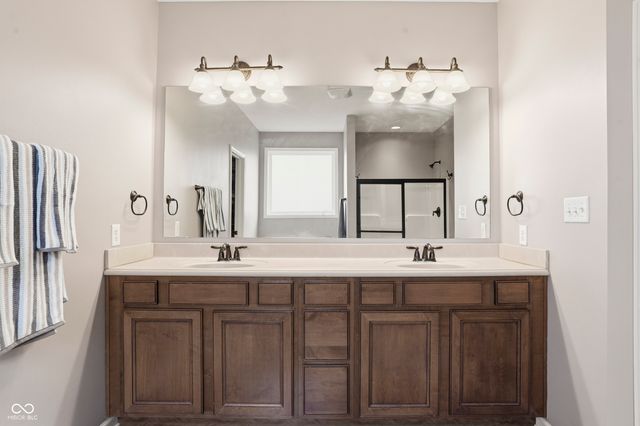 6093 Mountain Hawk Drive, Zionsville, IN 46077
