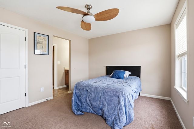 6093 Mountain Hawk Drive, Zionsville, IN 46077