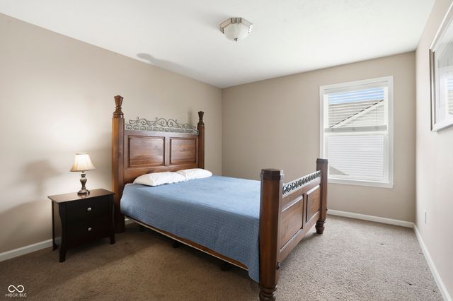 6093 Mountain Hawk Drive, Zionsville, IN 46077