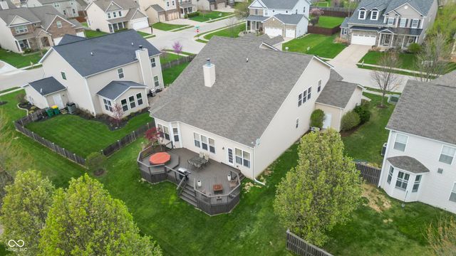 6093 Mountain Hawk Drive, Zionsville, IN 46077