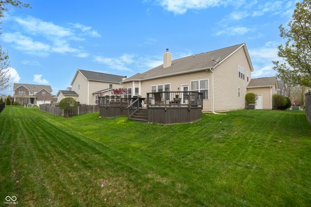 6093 Mountain Hawk Drive, Zionsville, IN 46077