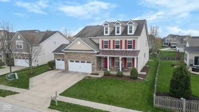 6093 Mountain Hawk Drive, Zionsville, IN 46077