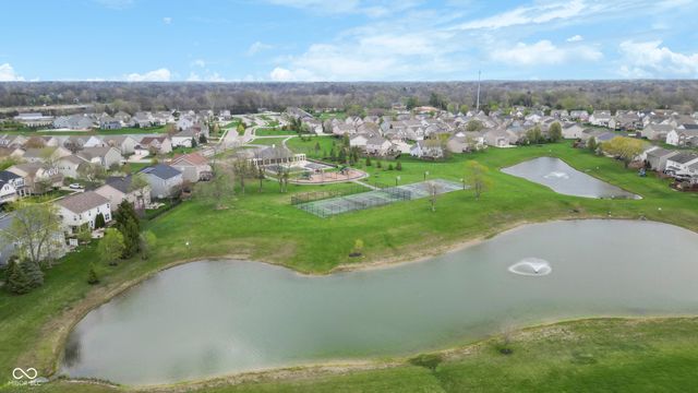6093 Mountain Hawk Drive, Zionsville, IN 46077