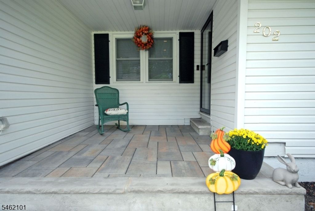 202 Long Hill Rd, Little Falls Twp., NJ 07424 — photo 2