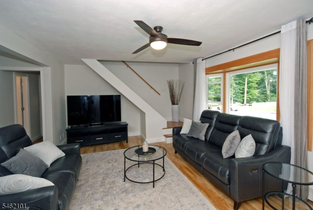 202 Long Hill Rd, Little Falls Twp., NJ 07424 — photo 5
