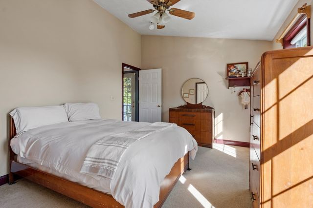 63 Dudley St, Leominster, MA 01453