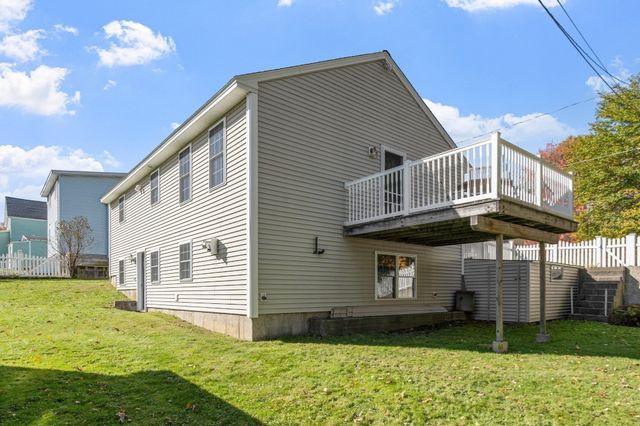 63 Dudley St, Leominster, MA 01453