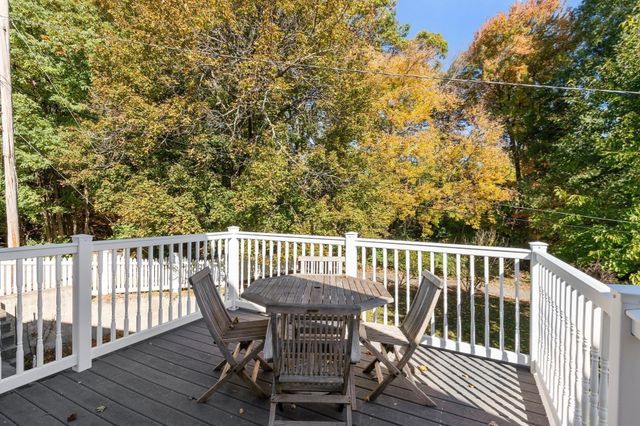 63 Dudley St, Leominster, MA 01453