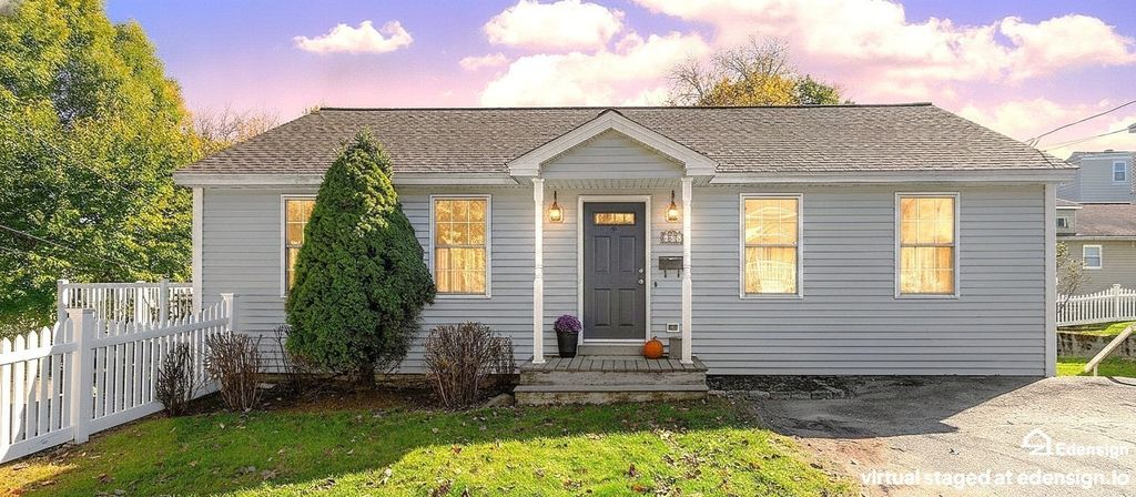 63 Dudley St, Leominster, MA 01453