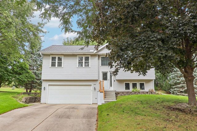 2416 Brentwood DRIVE, Waukesha, WI 53188