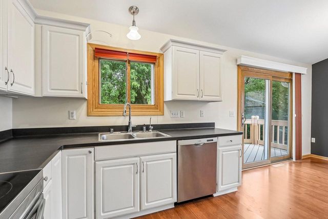 2416 Brentwood DRIVE, Waukesha, WI 53188