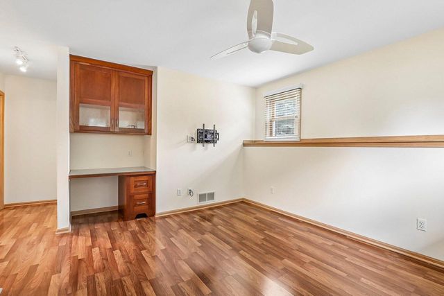 2416 Brentwood DRIVE, Waukesha, WI 53188
