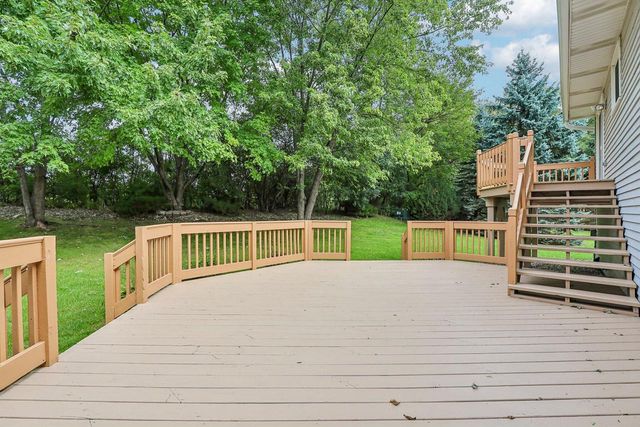 2416 Brentwood DRIVE, Waukesha, WI 53188