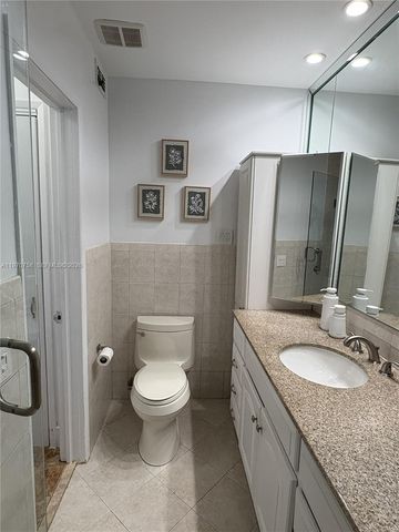 1201 S Riverside Drive 107, Pompano Beach, FL 33062