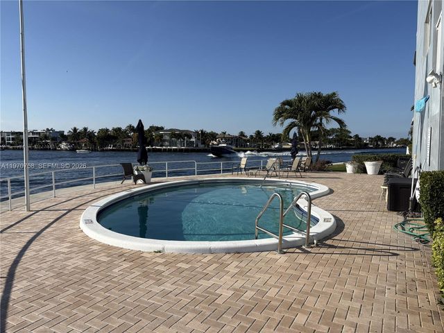 1201 S Riverside Drive 107, Pompano Beach, FL 33062