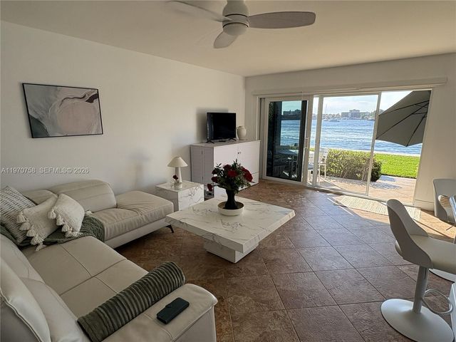 1201 S Riverside Drive 107, Pompano Beach, FL 33062