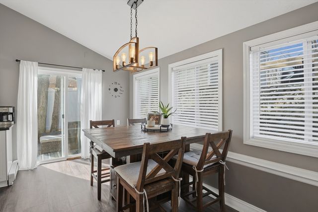 5 Pineland Avenue, Worcester, MA 01604