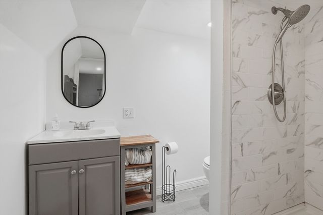 5 Pineland Avenue, Worcester, MA 01604