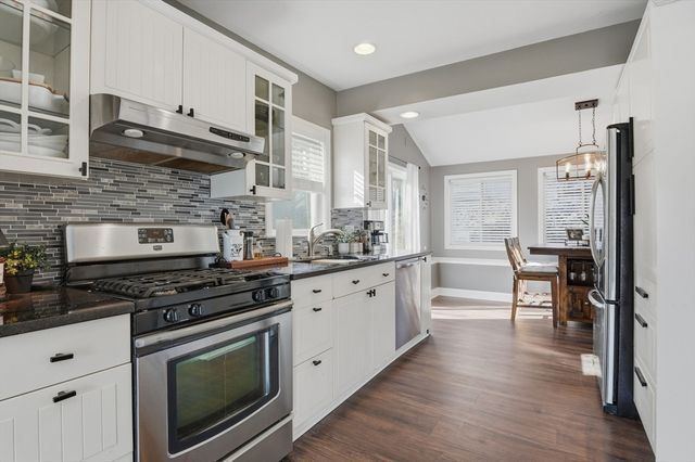 5 Pineland Avenue, Worcester, MA 01604