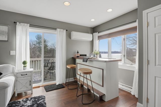 5 Pineland Avenue, Worcester, MA 01604