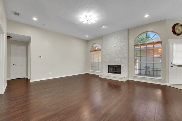 4001 Arrowcrest Lane, Garland, TX 75044