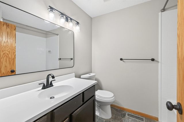 14756 Excelsior Lane 15, Apple Valley, MN 55124