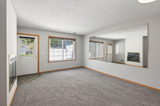 14756 Excelsior Lane 15, Apple Valley, MN 55124