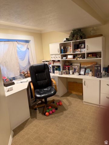 944 E BERNAY CIR, Sandy, UT 84094