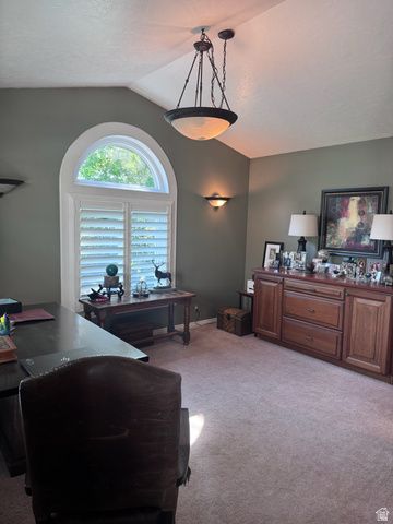 944 E BERNAY CIR, Sandy, UT 84094
