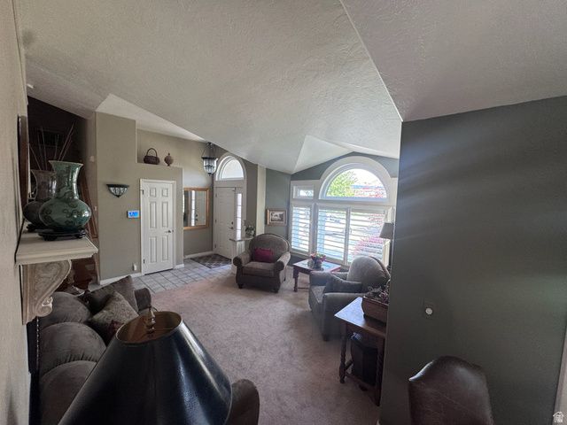 944 E BERNAY CIR, Sandy, UT 84094