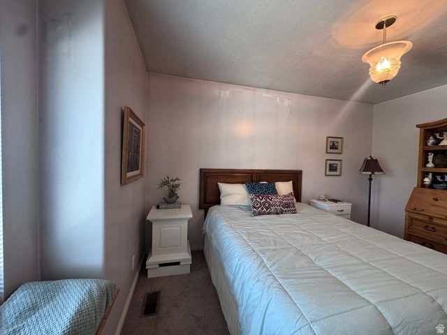 944 E BERNAY CIR, Sandy, UT 84094