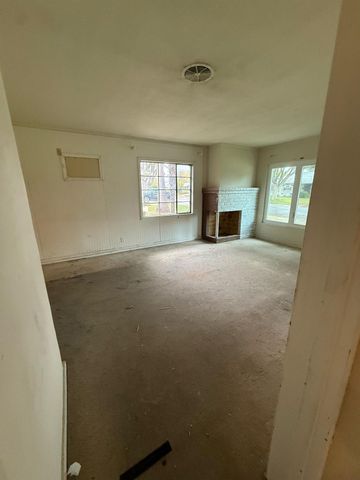 5204 62nd St, Sacramento, CA 95820