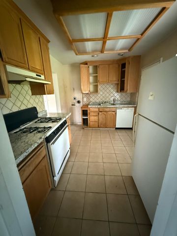 5204 62nd St, Sacramento, CA 95820