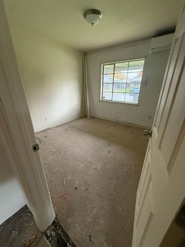 5204 62nd St, Sacramento, CA 95820