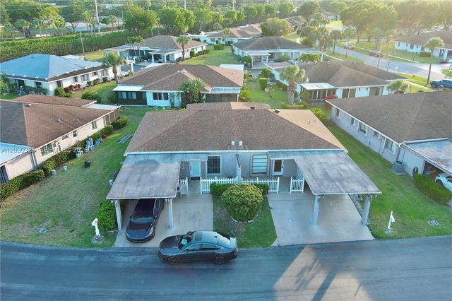 6790 Moonlit Dr, Delray Beach, FL 33446