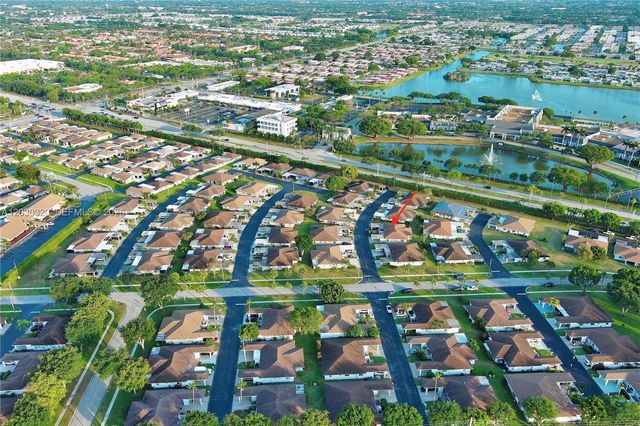 6790 Moonlit Dr, Delray Beach, FL 33446