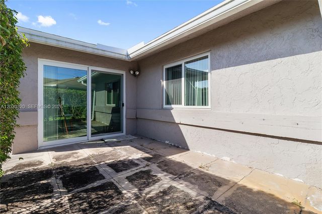 6790 Moonlit Dr, Delray Beach, FL 33446