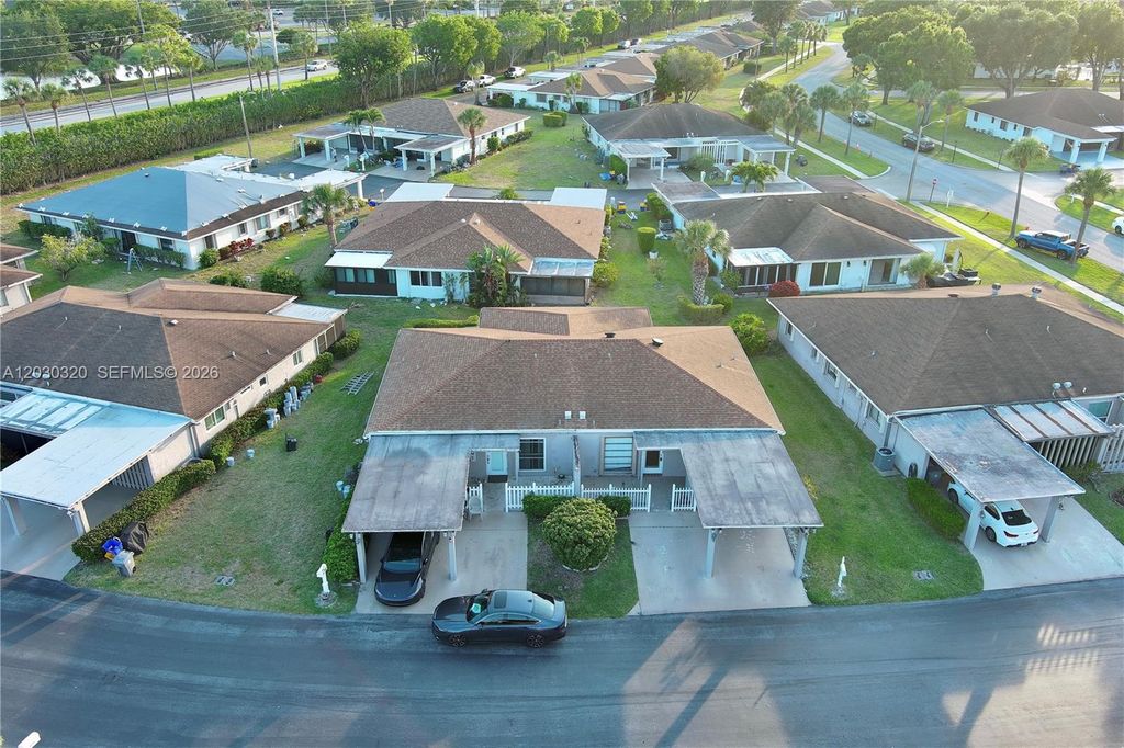 6790 Moonlit Dr, Delray Beach, FL 33446