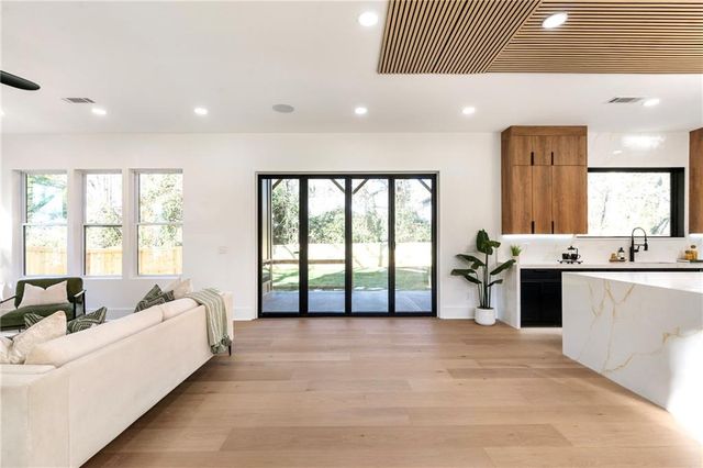 2986 San Jose Drive, Decatur, GA 30032