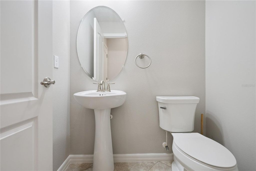 Image 13 of property listing at 5640 SIRACUSA LANE, Sanford, FL 32771