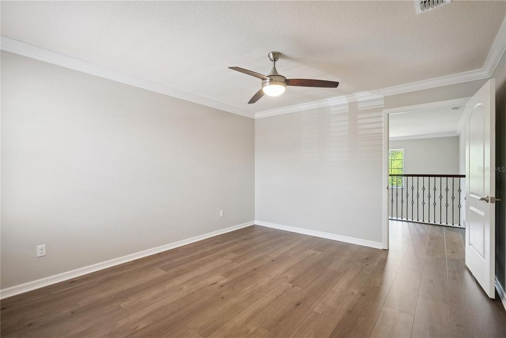 Image 20 of property listing at 5640 SIRACUSA LANE, Sanford, FL 32771