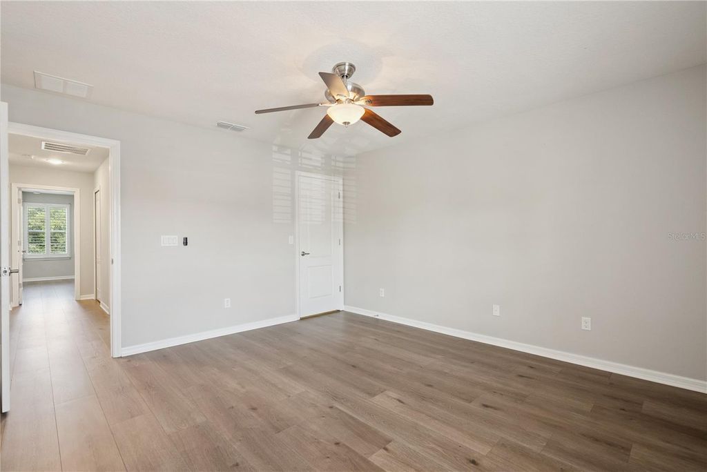 Image 23 of property listing at 5640 SIRACUSA LANE, Sanford, FL 32771