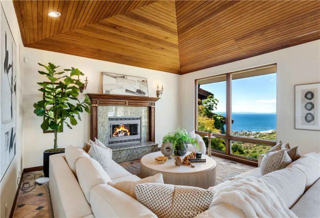 1992 San Remo, Laguna Beach, CA 92651