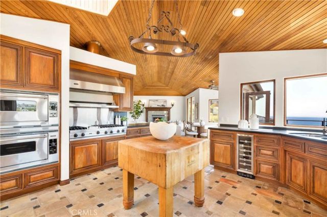 1992 San Remo, Laguna Beach, CA 92651
