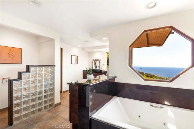 1992 San Remo, Laguna Beach, CA 92651