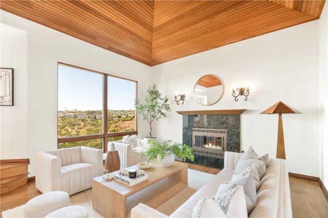 1992 San Remo, Laguna Beach, CA 92651