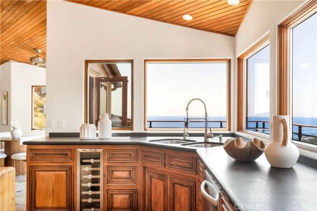 1992 San Remo, Laguna Beach, CA 92651
