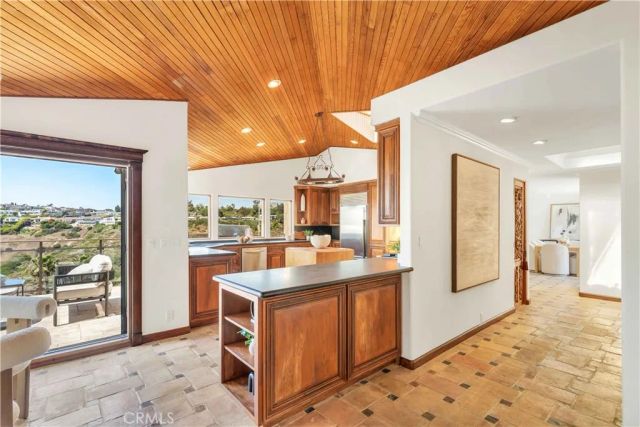 1992 San Remo, Laguna Beach, CA 92651