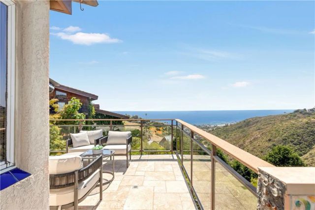 1992 San Remo, Laguna Beach, CA 92651